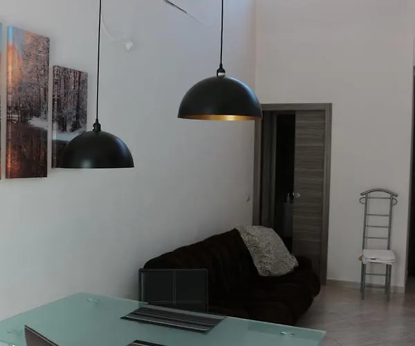 Paradeisos Sas Aparthotel