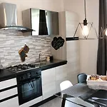Lejlighedshotel Paradeisos Sas Somma Lombardo