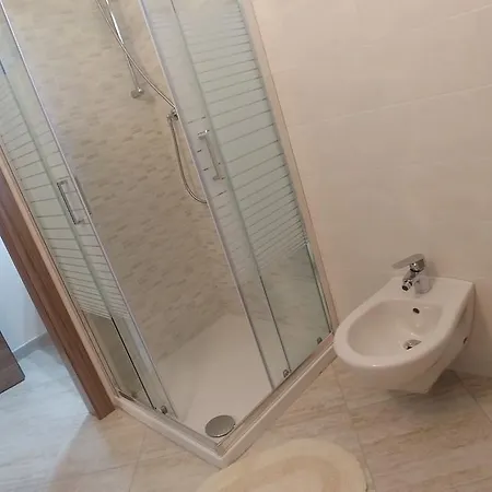 Paradeisos Sas Aparthotel Somma Lombardo