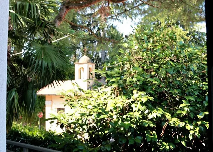 Paradeisos Sas 4* סומה לומברדו