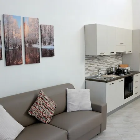 Paradeisos Sas Apartmanhotel