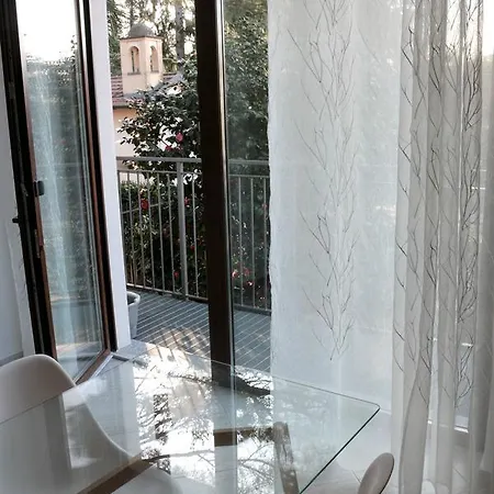Paradeisos Sas Apartmanhotel *