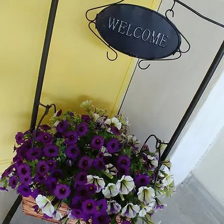 Paradeisos Sas Apartmanhotel *