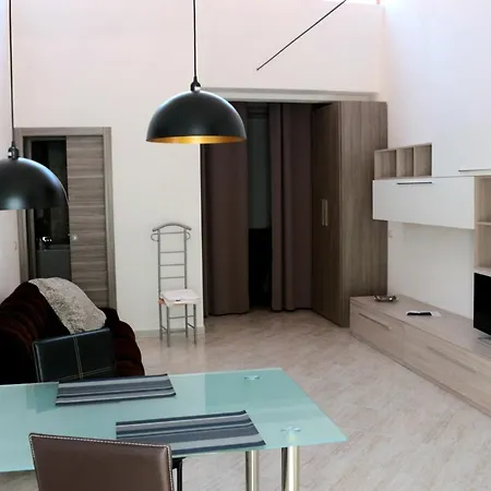 Apartmanhotel Paradeisos Sas *